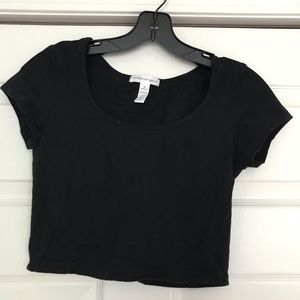 black crop  top